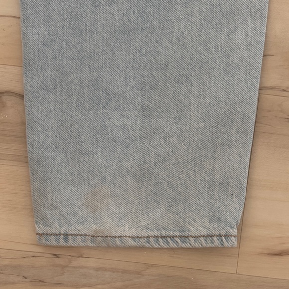 Zumiez Light Wash Relaxed Men's Jeans - Picture 5 of 9